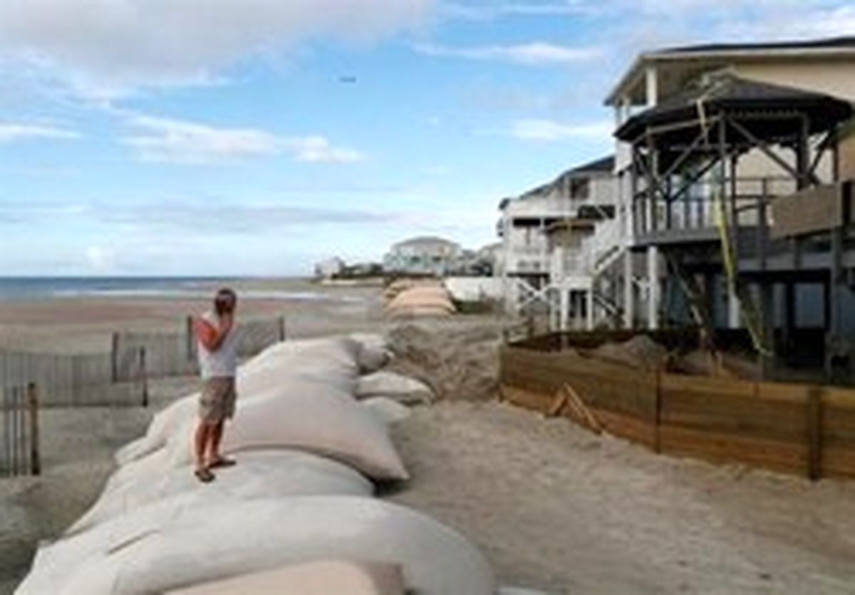 طوفان فلورنس به ساحل شرقی آمریکا رسید