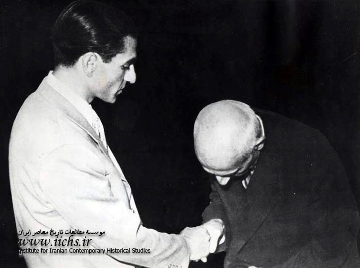 دکتر محمد مصدق در آیینه تصاویر