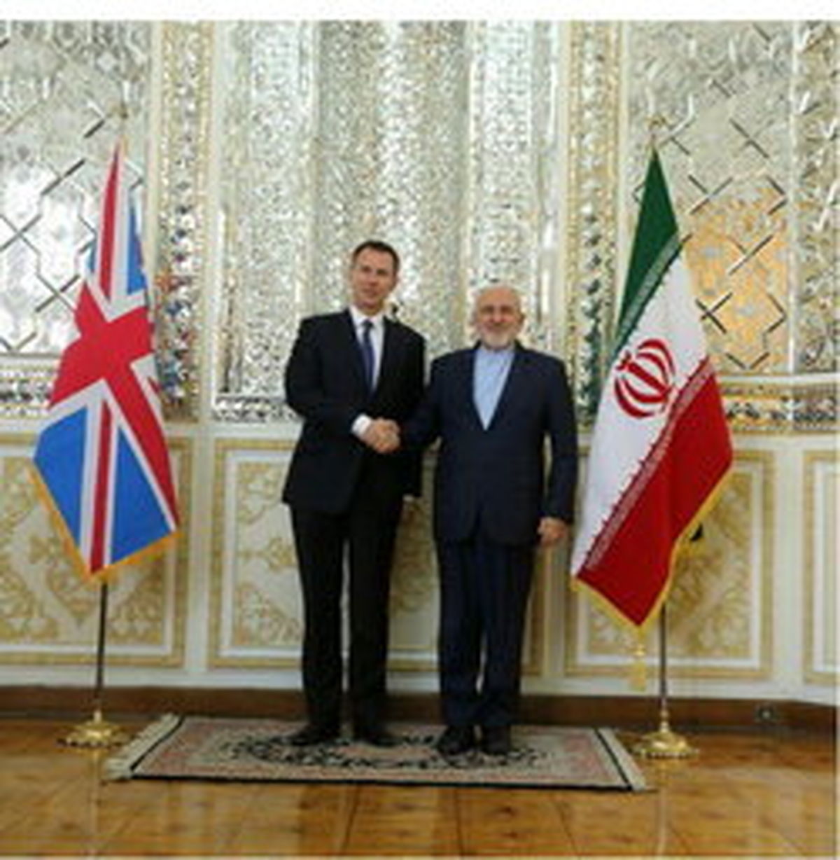 آغاز رایزنی وزیر خارجه انگلیس و ظریف در تهران