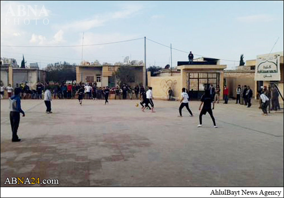 عکس/مسابقه فوتبال بین دوگروه‌تروریستی