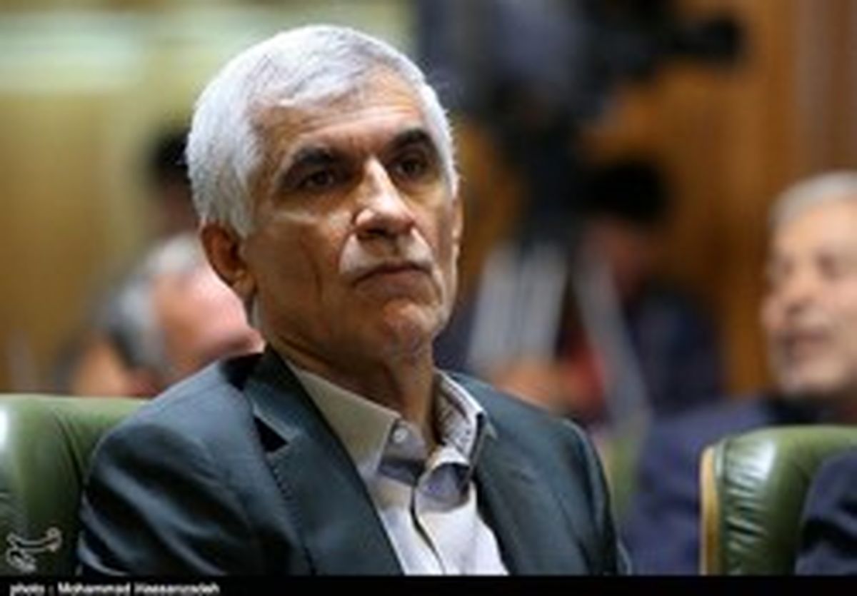 شهردار تهران باید استعفا دهد +نامه