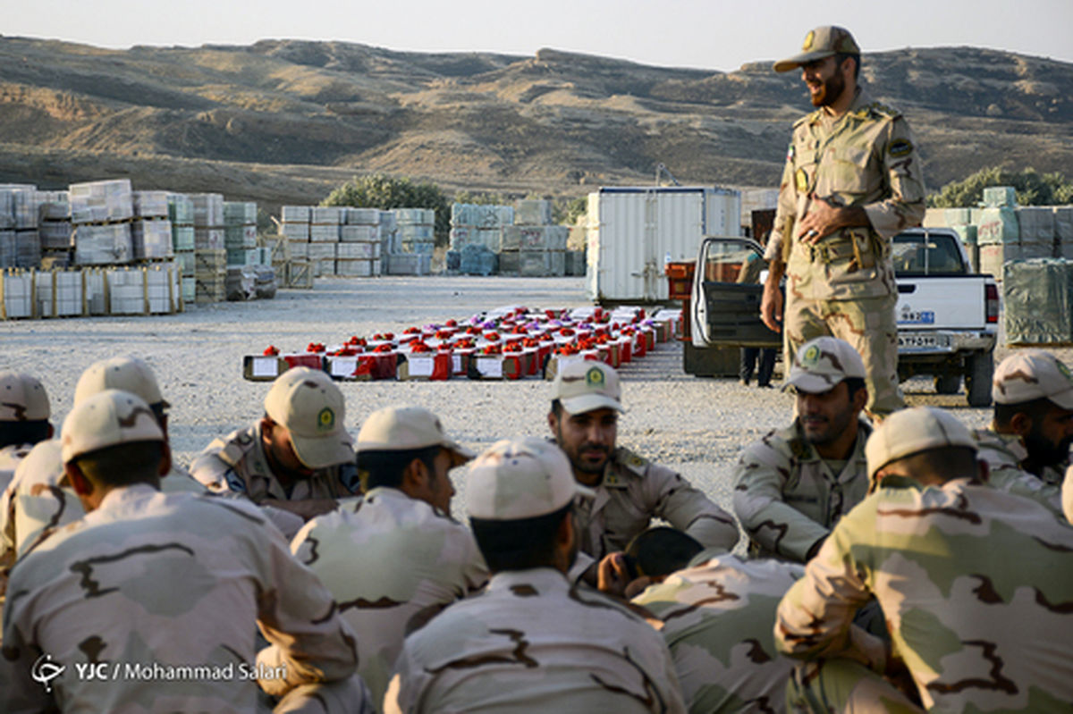 تصاویر: تشیع پیکر شهیدان سومار