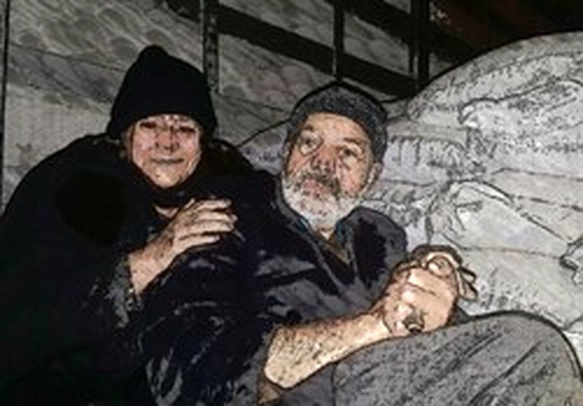 کشف قاچاق پیرزن و پیرمرد توسط ماموران گمرک