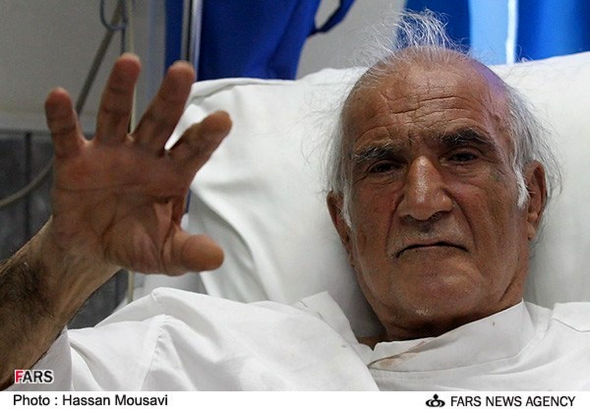 تصاویر/محمود گلابدره ای در بیمارستان