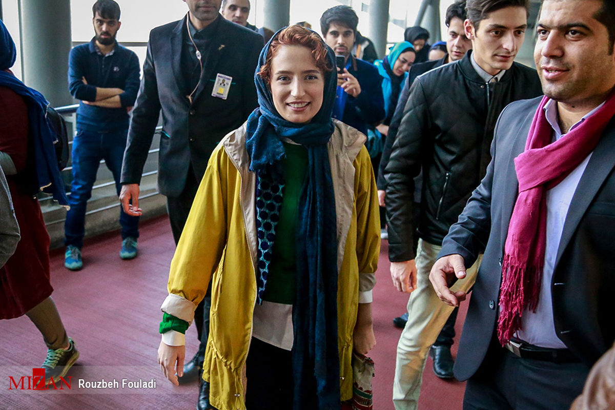 تیپ همسر رامبد جوان روی فرش قرمز جشنواره +عکس