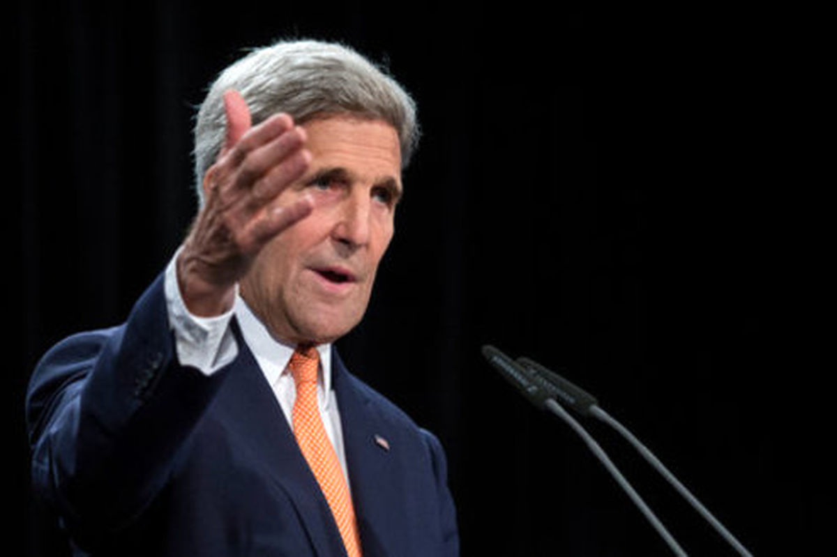 رد ادعا‌های ترامپ درباره بودجه موشک‌های سپاه از سوی جان کری