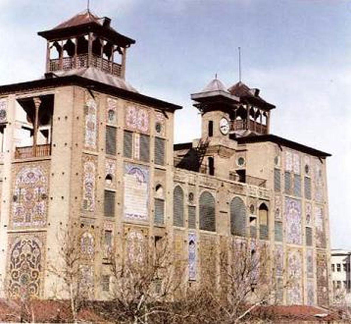 روایت آیدین آغداشلو از تهران در آغاز