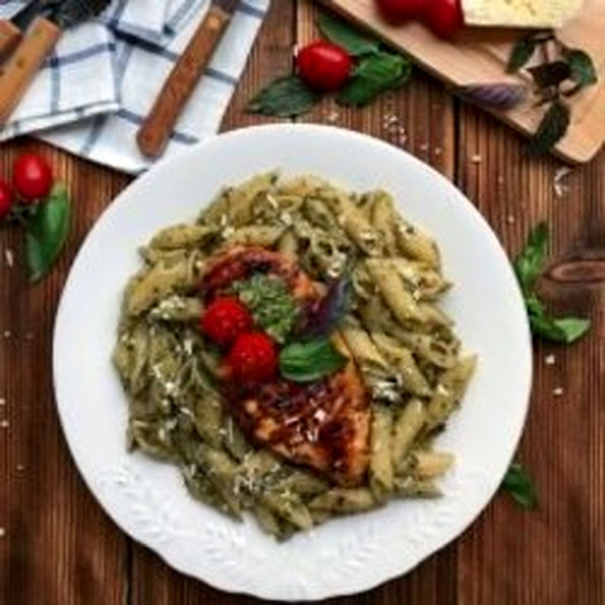 دستور پخت پاستا پستو با مرغ گریل شده