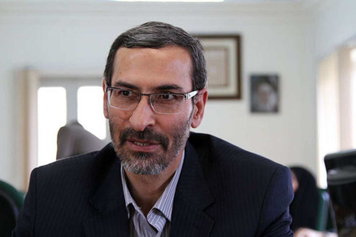 پورمختار: دولت باید کالا‌های اساسی را قیمت‌گذاری کند