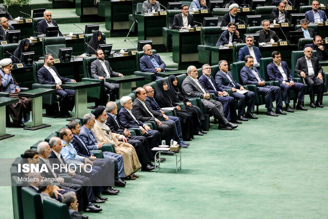آغاز جلسه مشترک دولت و مجلس 