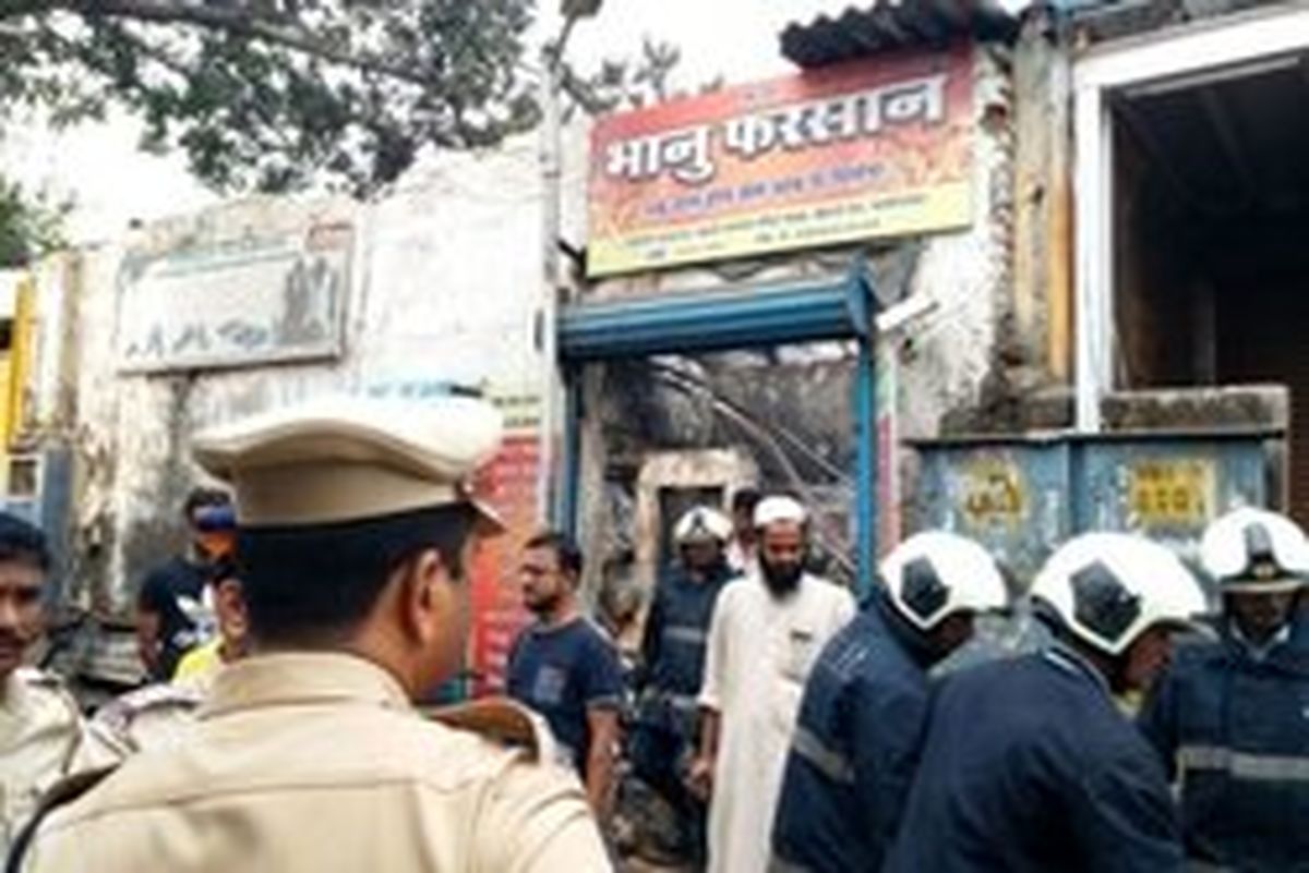 آتش سوزی در «بمبئی» جان ۱۲ نفر را گرفت