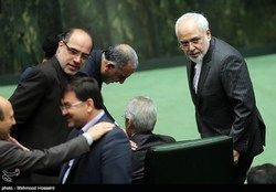 ظریف در مجلس: نه من و نه رئیس‌جمهور تضمین نمی‌دهیم