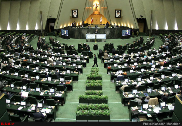 چرا اجرای قانون منع به کارگیری بازنشستگان می‌تواند خطرناک باشد؟! / مبادا بازنشسته‌ها بروند و ژن‌های خوب جایگزین آن‌ها شوند/ سامانه‌ای ایجاد و در آن  نام تمام مدیران بازنشسته درج شود/باید فعالیت مدیران سالخورده پس از این نیز رصد شود