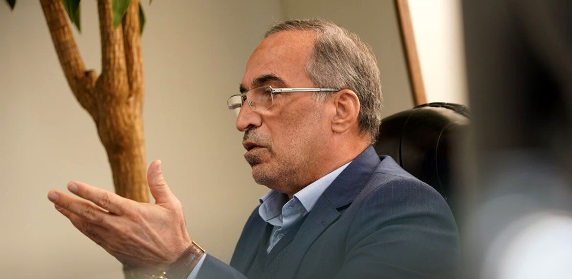 دولت تن به دعواهای داخلی ندهد و خود را از کشمکش‌ دور نگه دارد