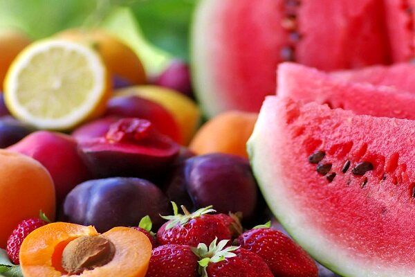 نسخه طب ایرانی برای نجات از گرمازدگی | غذاهای سبک برای فصل تابستان