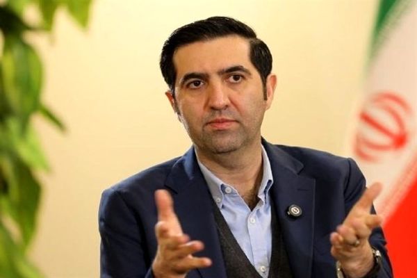 آجورلو: مردم در این جنگ از نخبگان و سلبریتی ها جلوتر بودند
