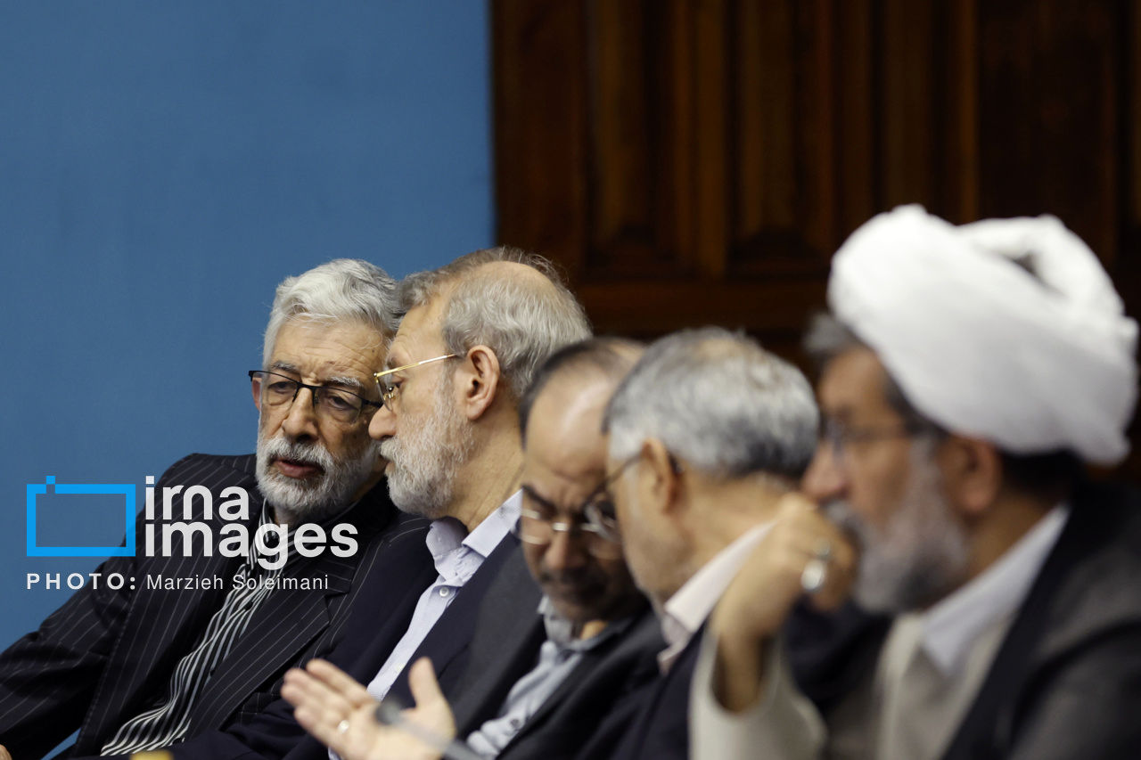 تصاویر: جلسه شورای عالی انقلاب فرهنگی