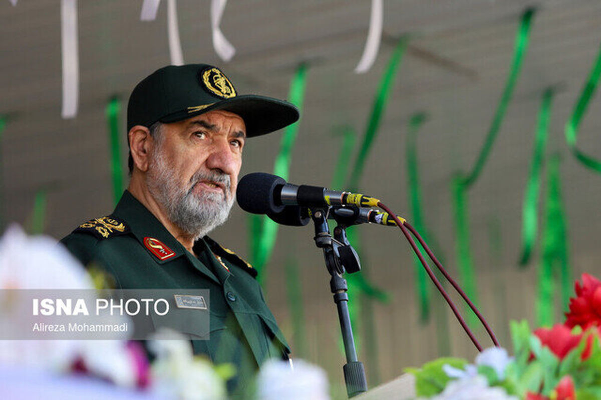 محسن رضایی: میدان و دیپلماسی با رهبری هماهنگ هستند