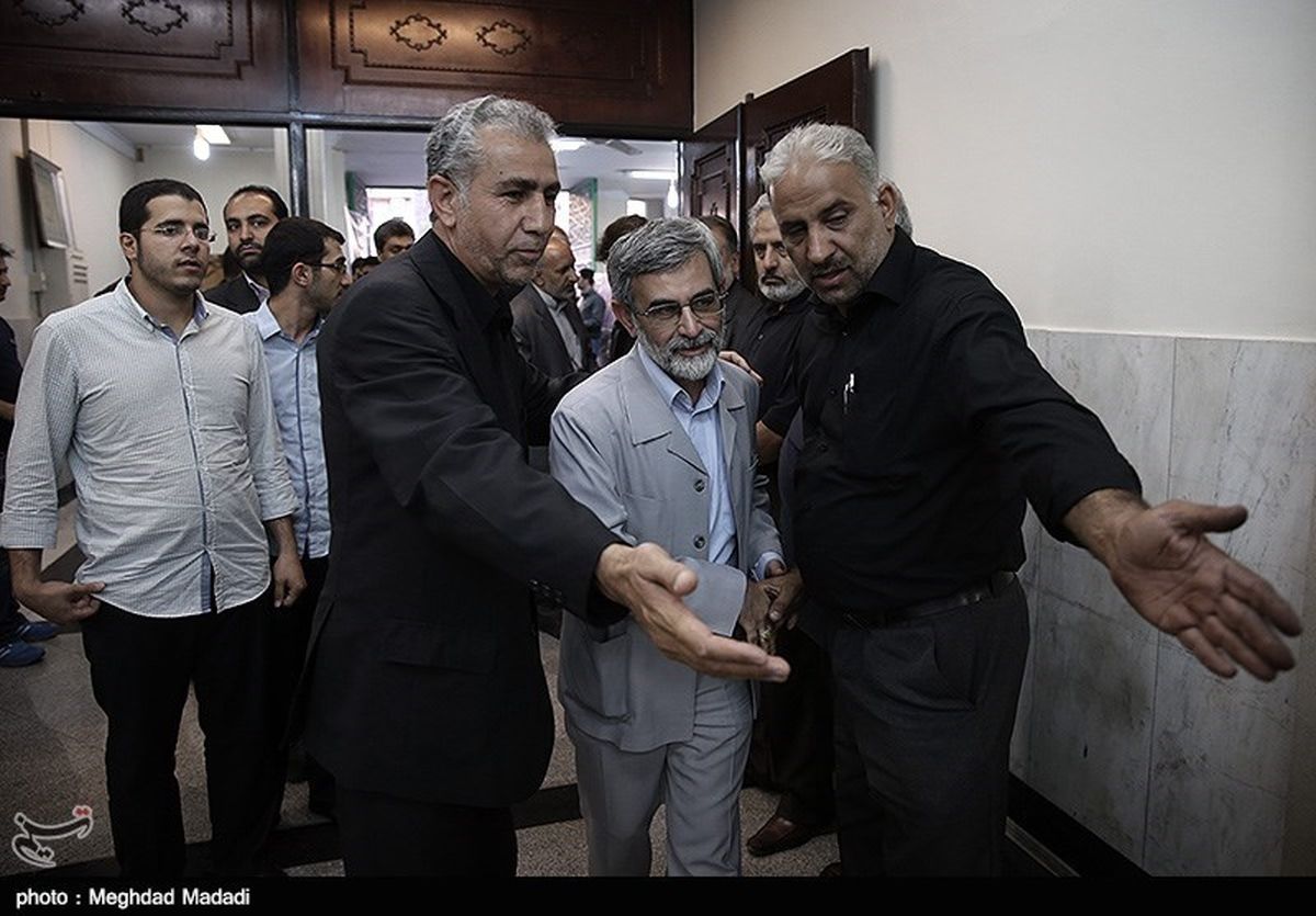 تحلیف روحانی غیر قانونی بود و او رئیس جمهور نیست!