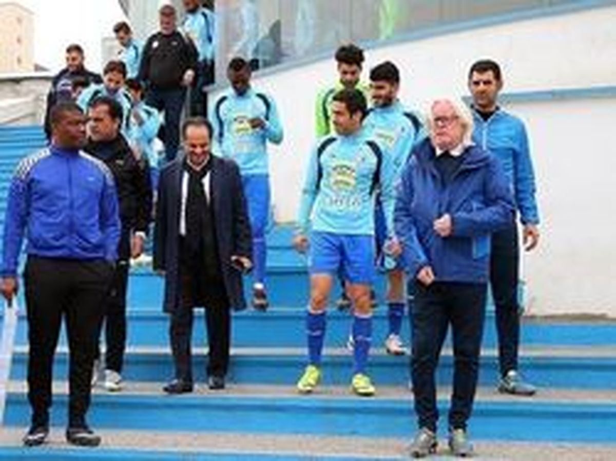 شفر از ایران می‌رود