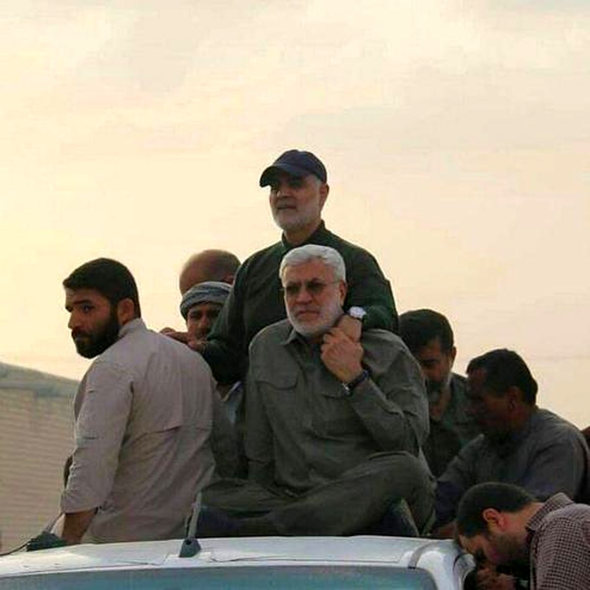 عکس: «سرداران مقاومت» در زمان سیل خوزستان