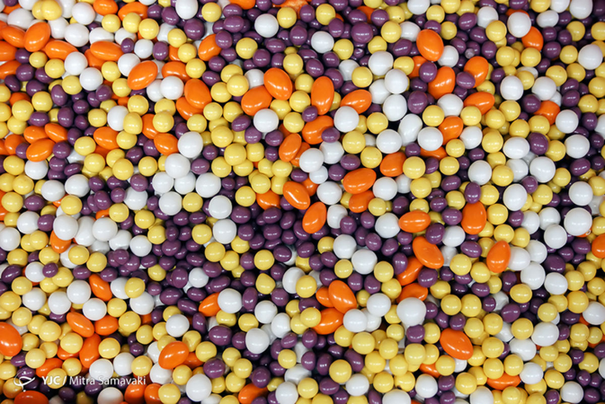 تصاویر: در کارخانه شکلات سازی ایرانی چه می گذرد؟