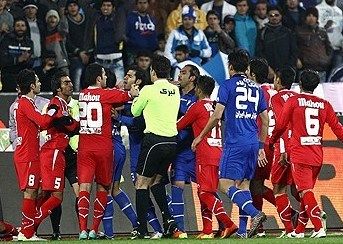 اوج سوء مدیریت در برگزاری یک مسابقه فوتبال