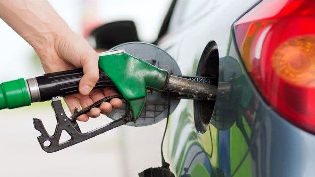 سهمیه بنزین چند خودرو تغییر کرد! | جزئیات سامانه جدید افشا شد