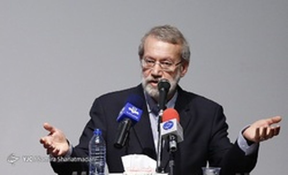 لاریجانی: برگزاری الکترونیکی سلامت انتخابات را تضمین میکند