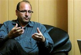 احمدی نژاد می خواهد از مناظره پلی به سوی گفتگو بزند