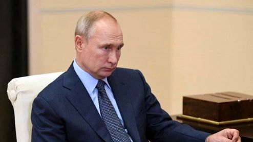 پوتین واکسن کرونا می‌زند