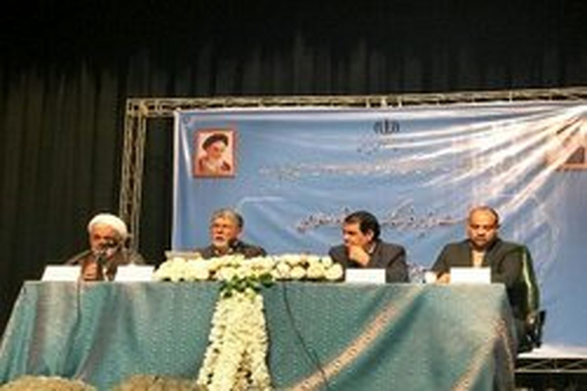 وزیر ارشاد: اقتصاد مطبوعات به شدت شکننده است