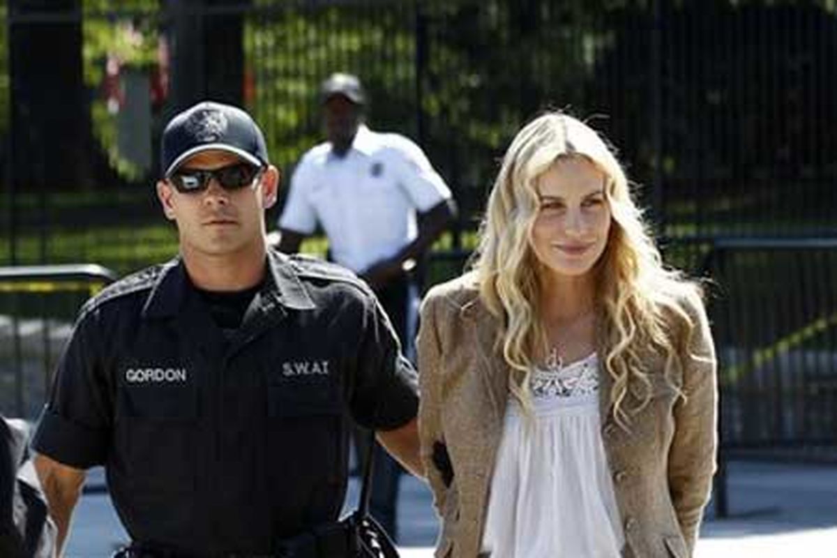 بازداشت بازیگر هالیوود روبروی کاخ سفید+عکس