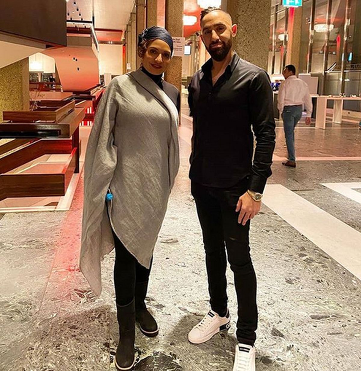 عکس: لباس عجیب و غریب مهناز افشار در خارج از کشور!