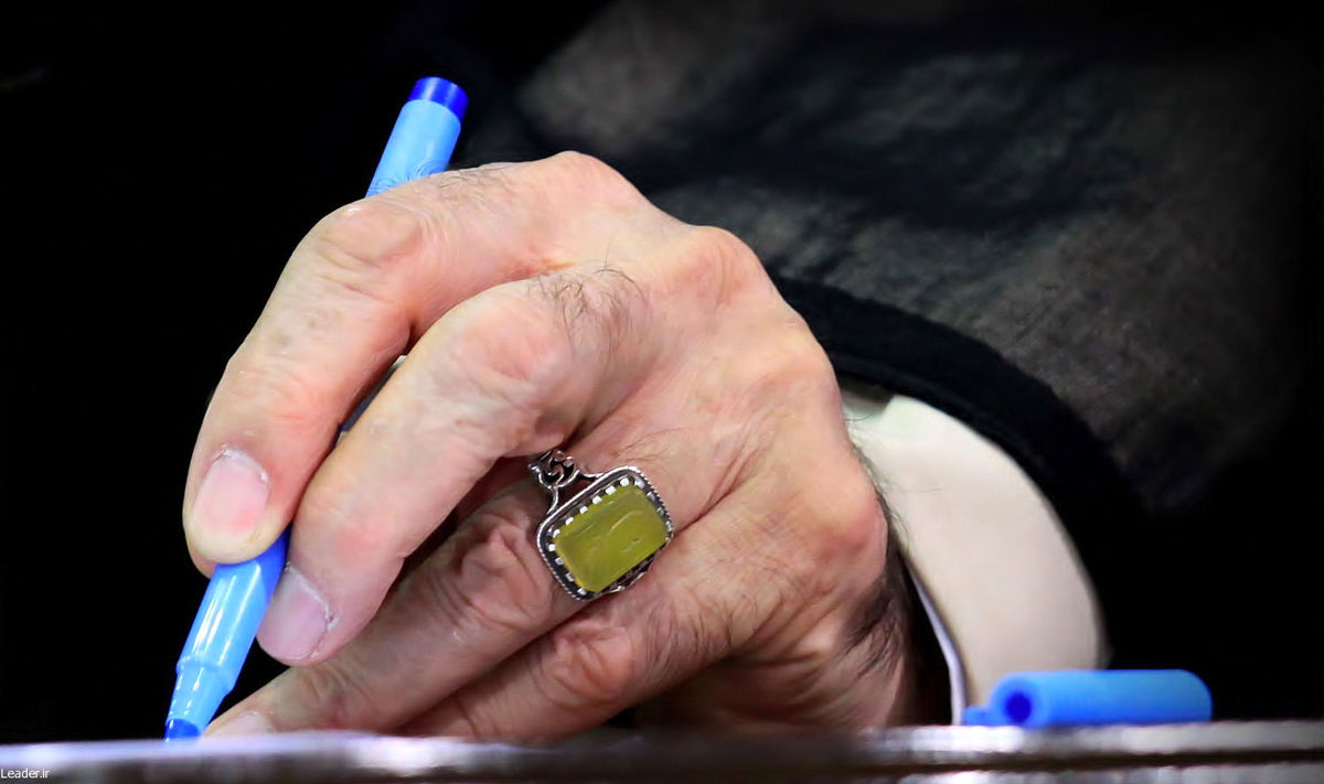 هر اظهاری مبنی بر باقی ماندن ساختار تحریم نقض برجام است/ نقاط ابهام برجام میتواند به خسارتهای بزرگی برای كشور منتهی شود/ معامله اورانیوم و نوسازی اراک موکول به بعد از گزارش مثبت آژانس است