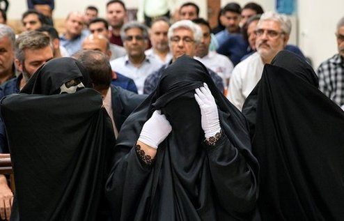 تفاوت پوشش متهمان زن در دادگاه پس از مخالفت رئیس قوه قضائیه +عکس