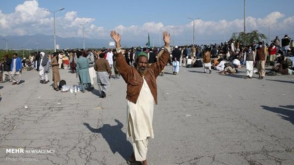 تصاویر: تظاهرات ضد فرانسوی در پاکستان