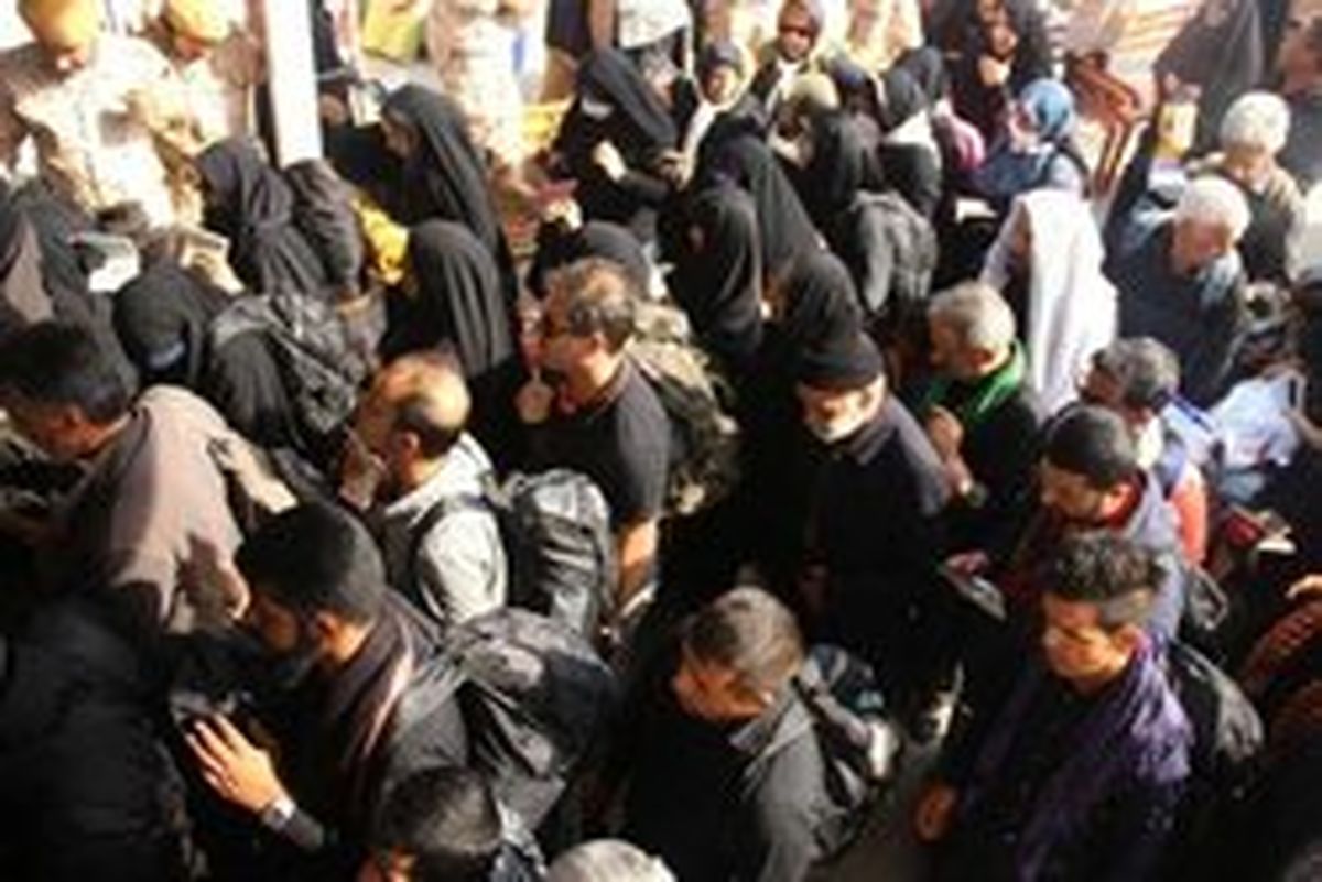 زائران اربعین لباس گرم و چتر همراه داشته باشند