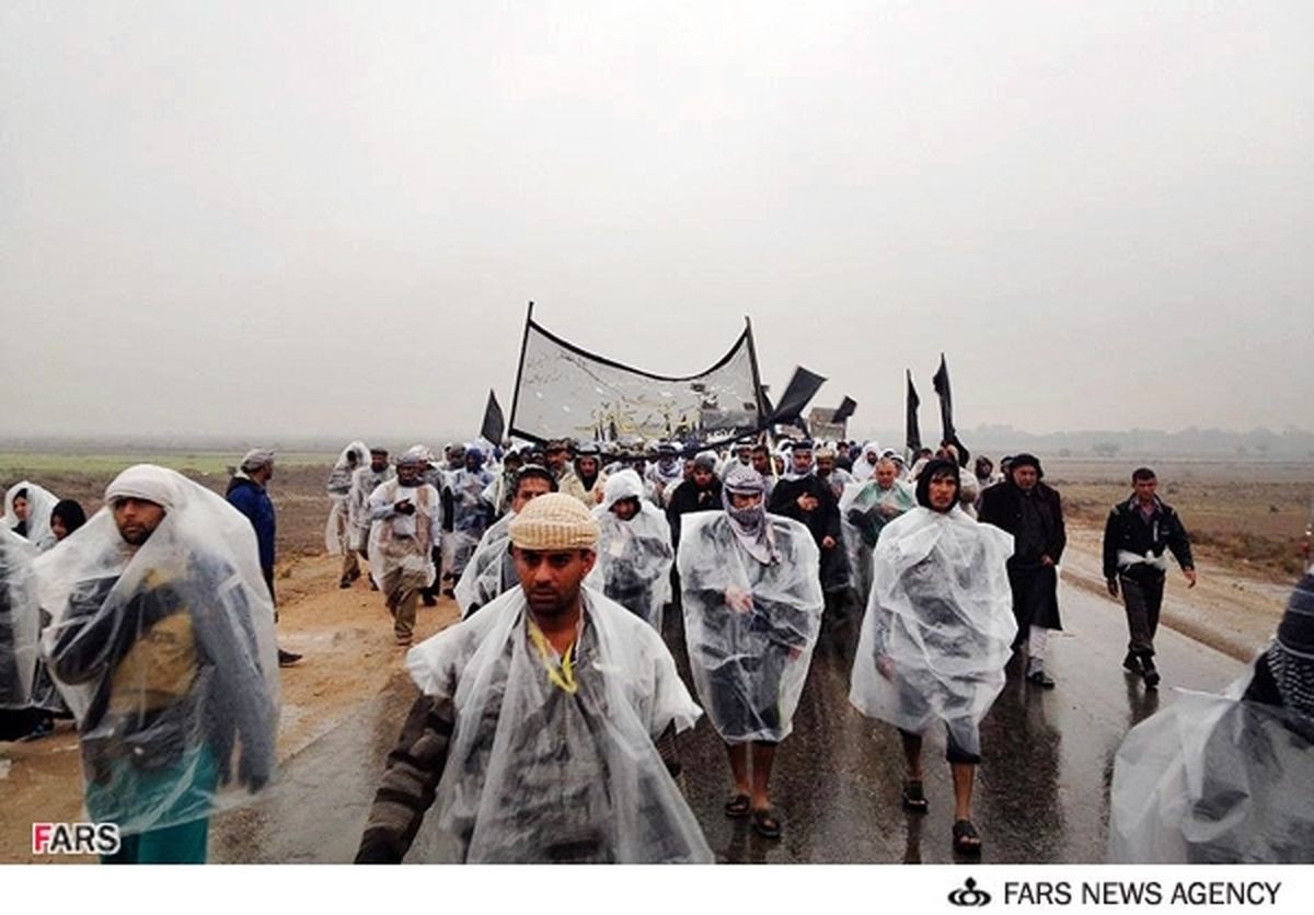 ترفند جالب زائران پیاده کربلا/عکس