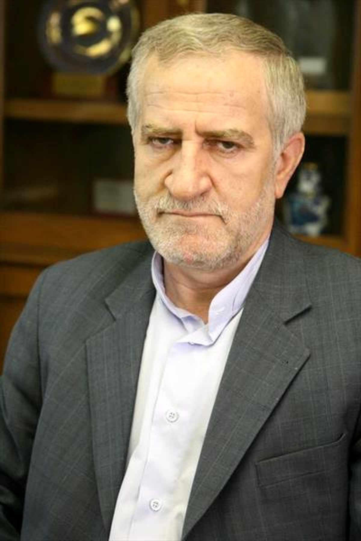 قیمت پایه خودرو بر مبنای قیمت سال 92 است/ اشتباه بزرگی در قیمتگذاری خودرو رخ داده است