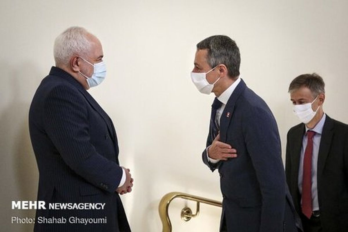 تصاویر: خوشامدگویی متفاوت ظریف به وزیر خارجه سوئیس