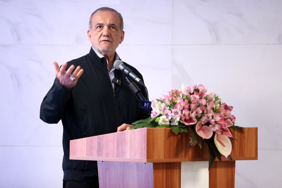 پزشکیان: با بهرهوری بالا میتوان هزینههای درمان را کاهش داد