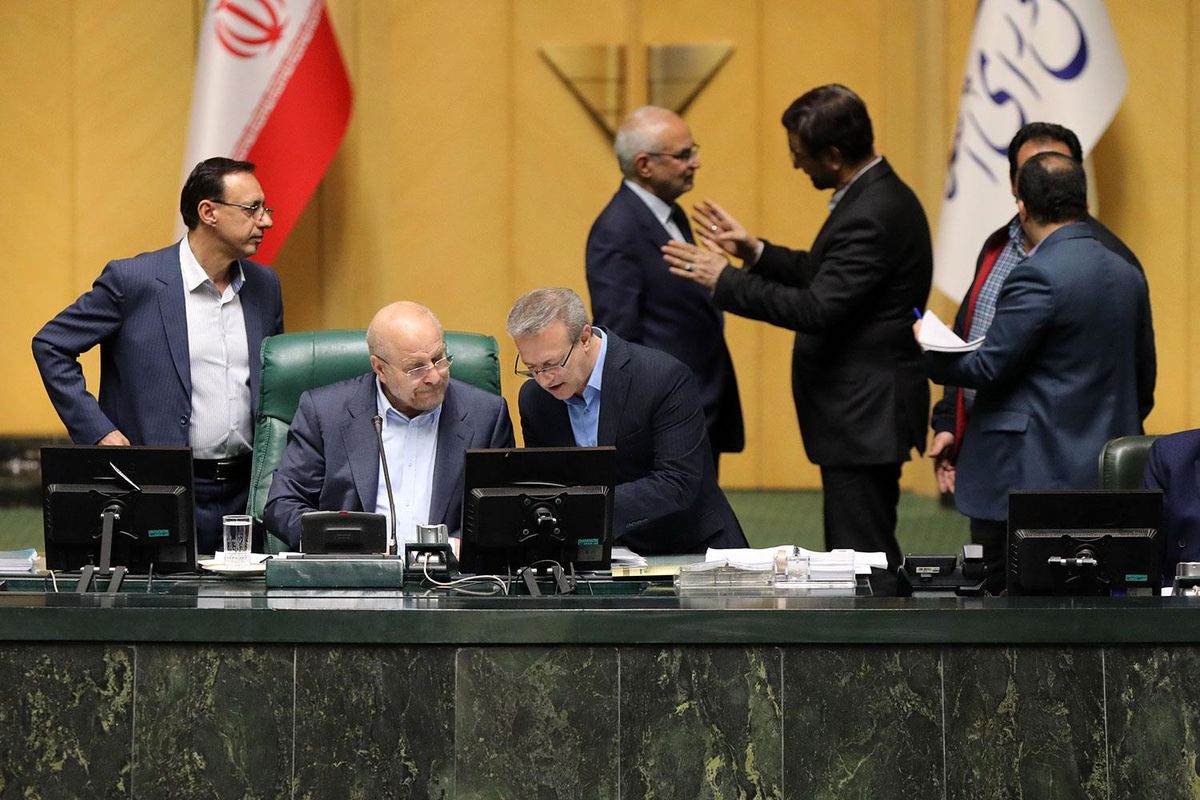 نوزدهمین روز بررسی لایحه برنامه هفتم/سازوکار مجلس برای تامین سلامت دانش‌آموزان