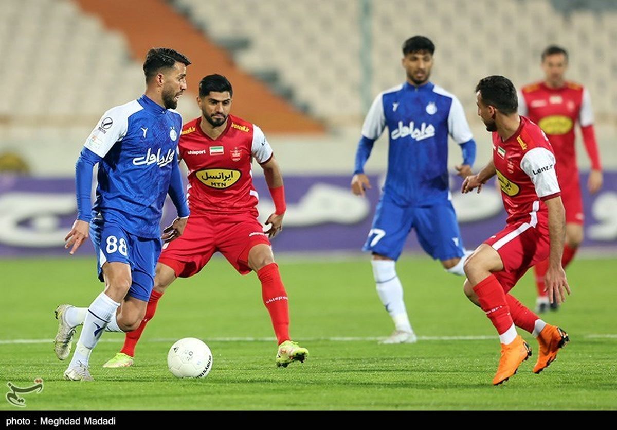 استقلال ۲ - پرسپولیس ۲؛ داربی جذاب با دروازهبانان ملیپوش پراشتباه