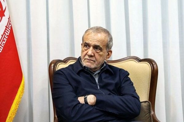 پزشکیان: کارشناسان در حال بررسی راهکارهای افزایش بهره‌وری آب هستند