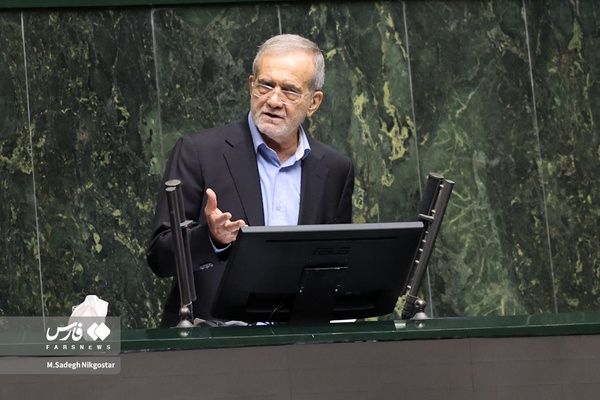 پزشکیان خواستار واگذاری ۲۰ درصد تخت‌های بیمارستانی شد