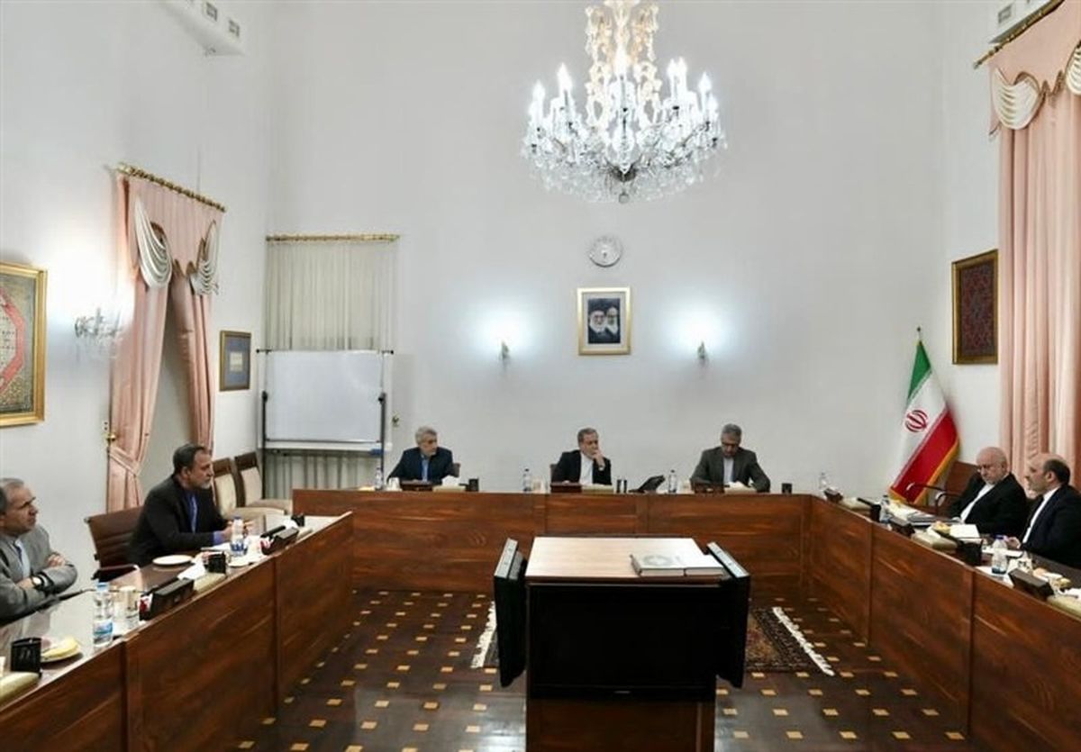 جلسه مشورتی سفرای ایران در برلین، پاریس و لندن در وزارت خارجه