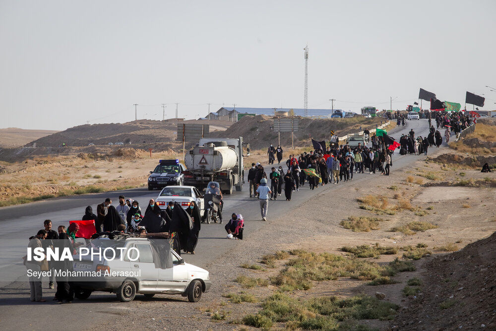 تصاویر: پیاده روی زائران امام رضا(ع)