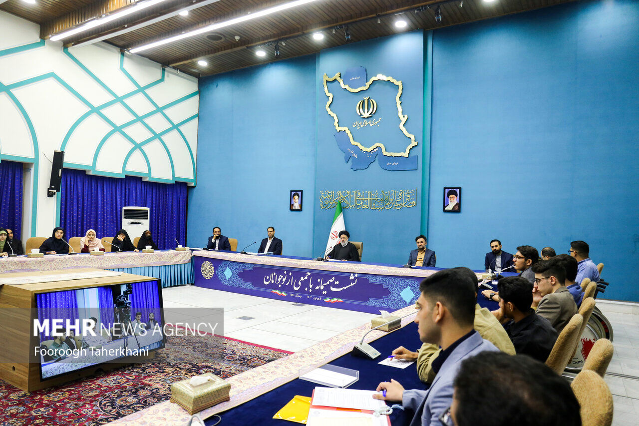 در نشست صمیمی رئیس‌جمهور با نوجوانان چه گذشت؟