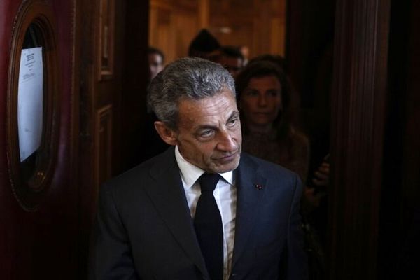 سارکوزی آزاد شد